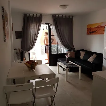 Mar Paraiso Apartment *